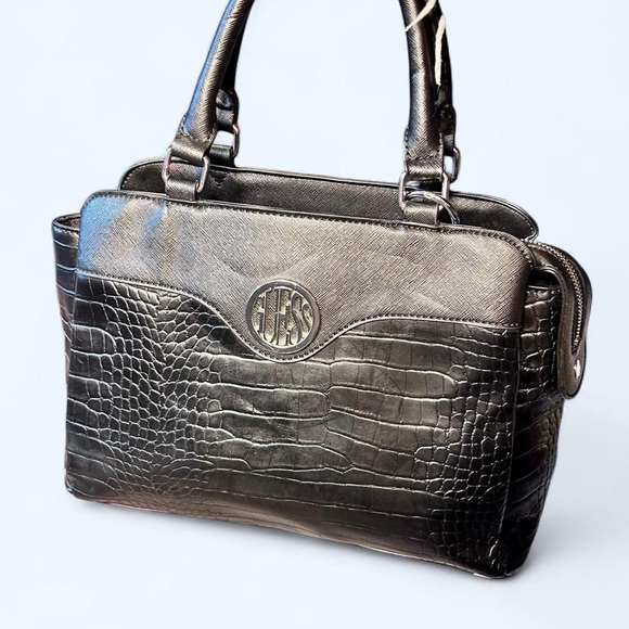 Y2K Black Leather Shoulder Bag by Guess! - Picture 1 of 8